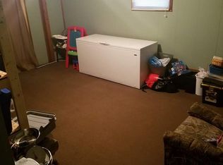 1348 County Road 1700 N, Cisne, IL 62823