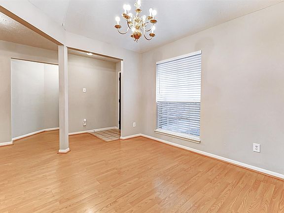 3rd image of 23922 Spring Dane Dr