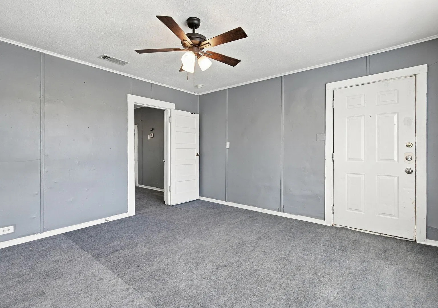 808 Mill St — Photo 2