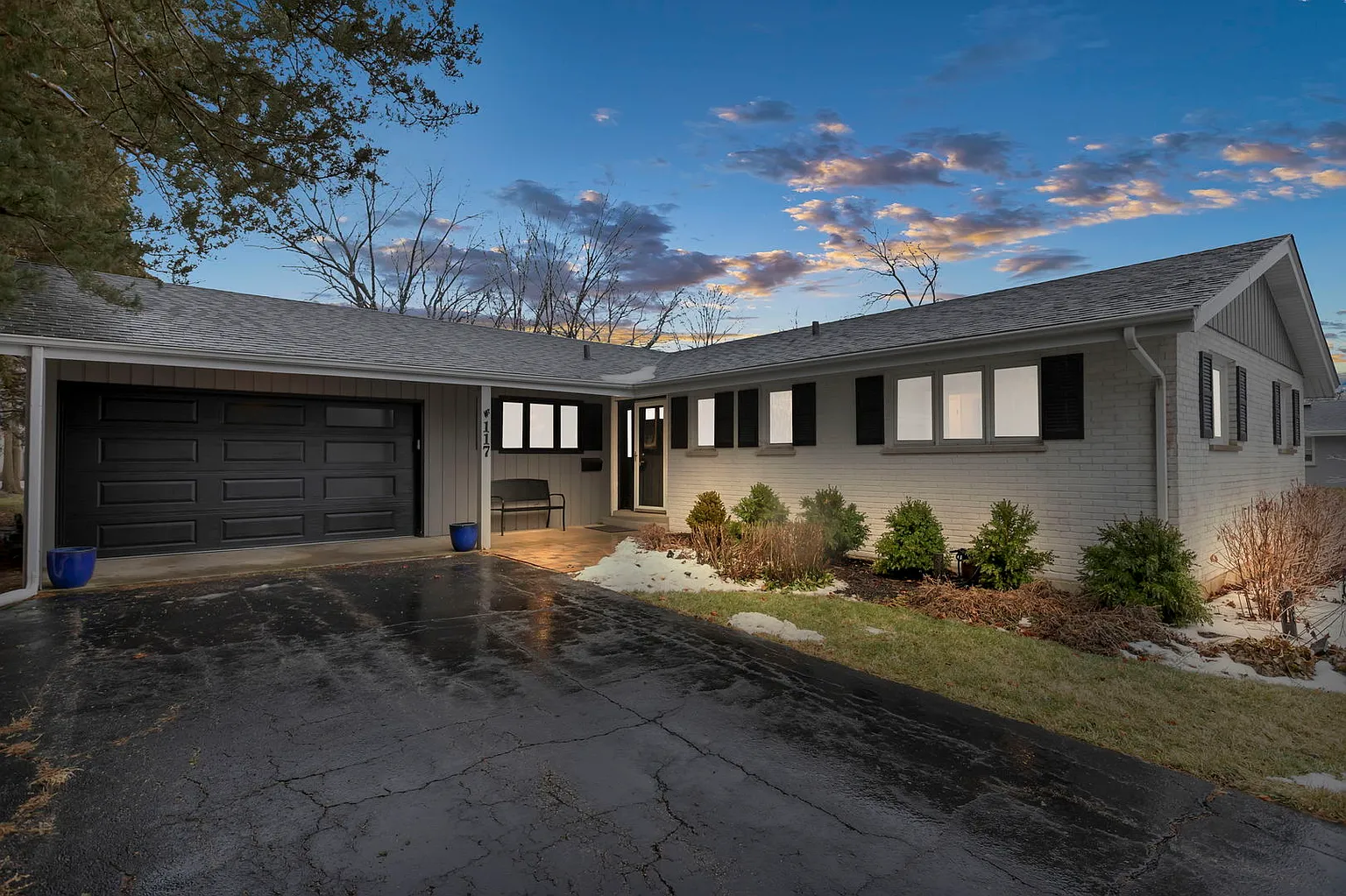 117 Sturtz St photo 1