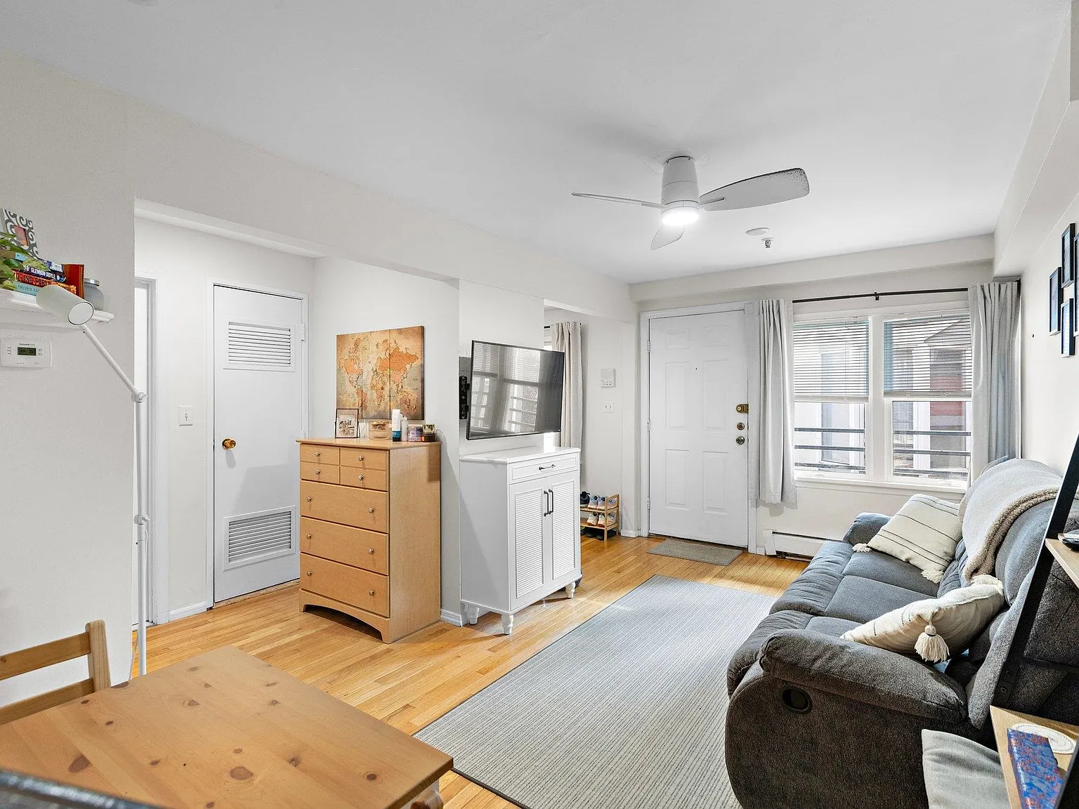 1 bed, 1.0 bath, $2,900 — Photo 3