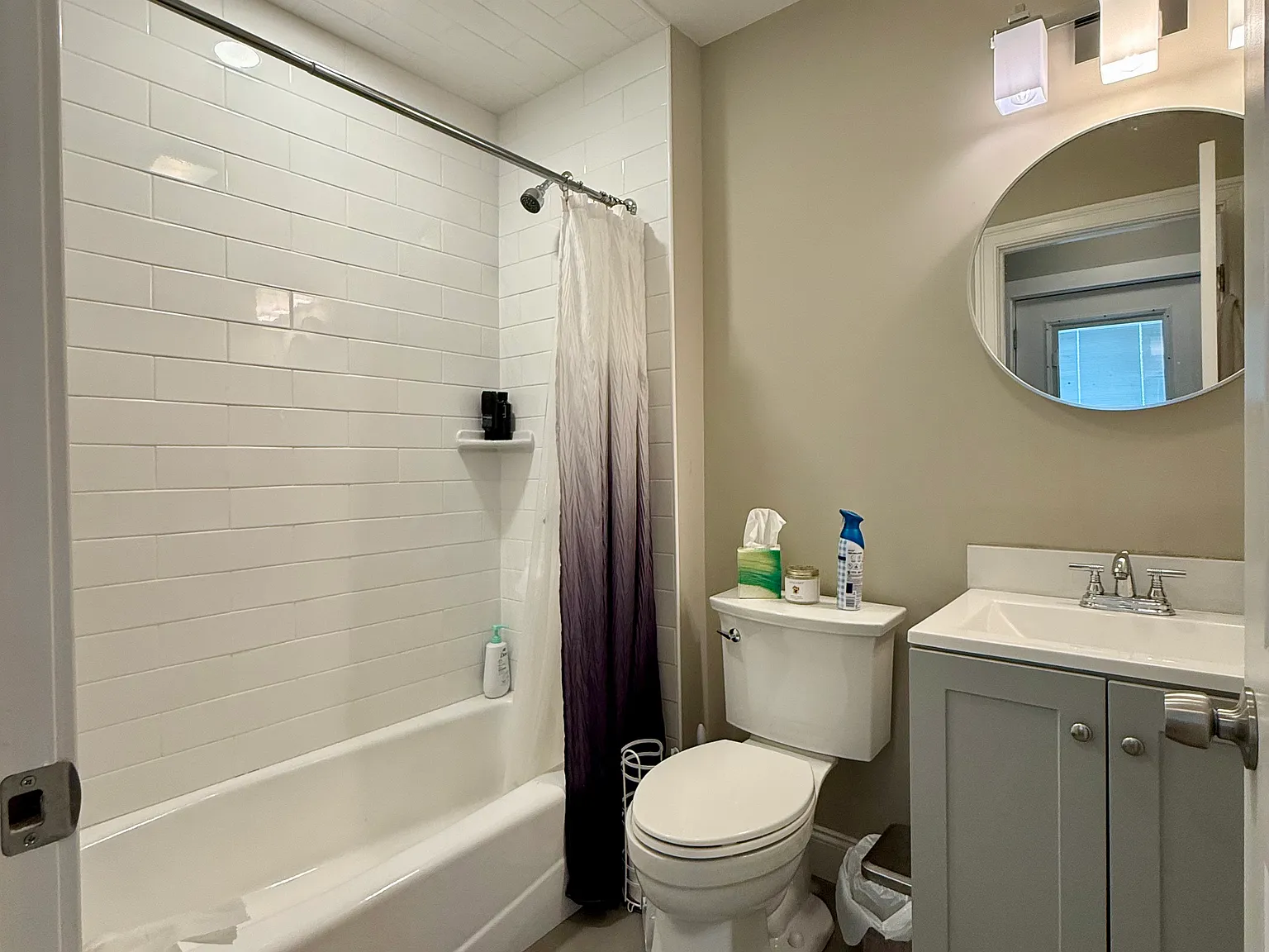 2 bed, $3,195 — Photo 4