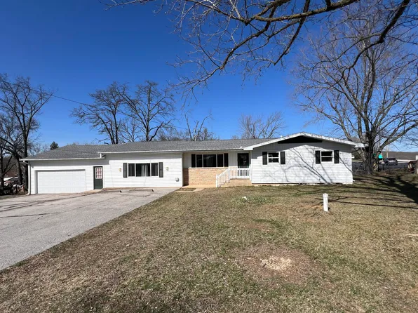 209 E Tenth Street, Willow Springs, MO 65793