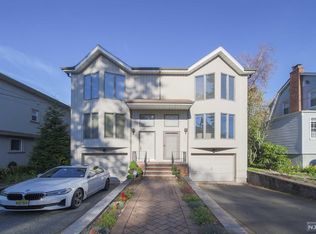 363 Slocum Way, Fort Lee, NJ 07024