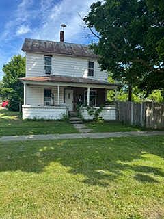 2nd image of 136 Howard St