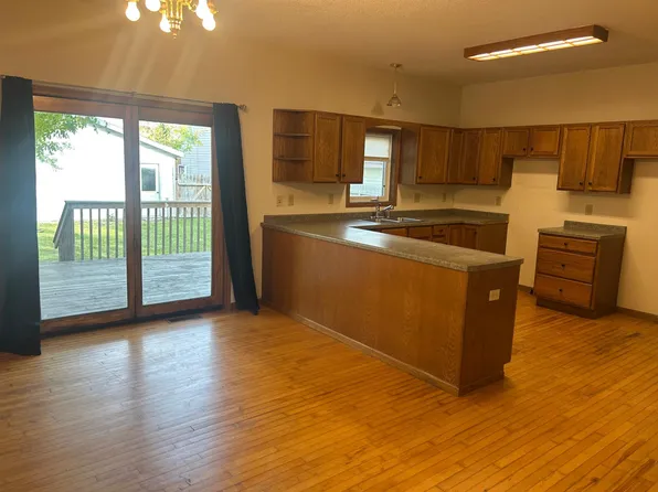 408 Main Ave N, Thief River Falls, MN 56701