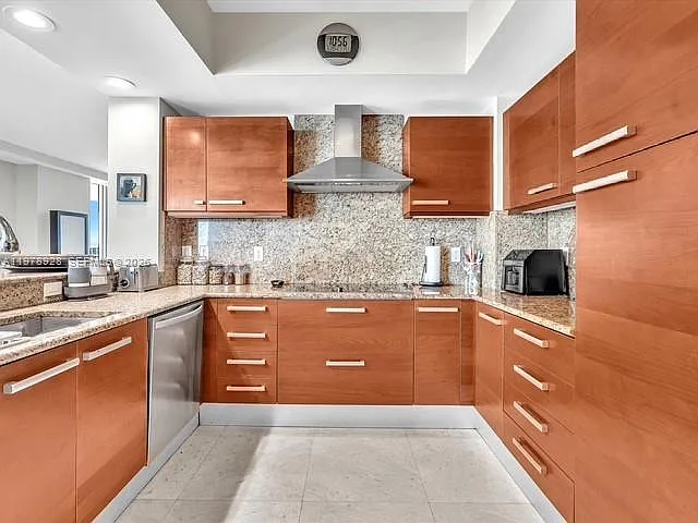 3535 S Ocean Dr #905 — Photo 18