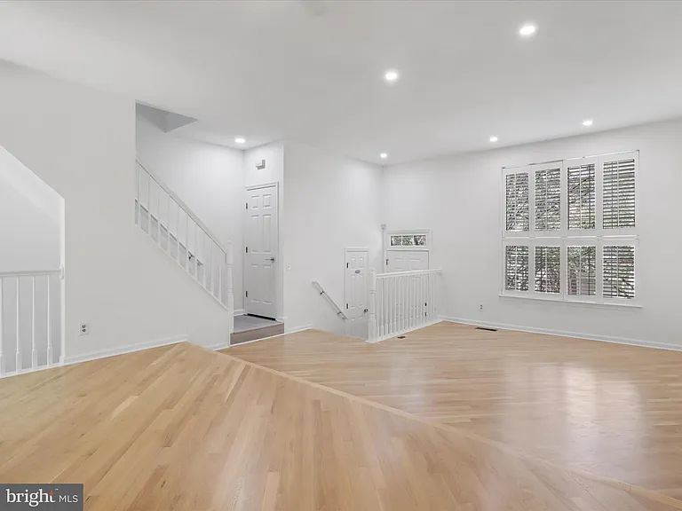 5129 Beauregard St — Photo 10