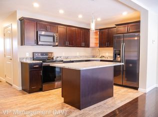 402 Springfield St, Agawam, MA 01001