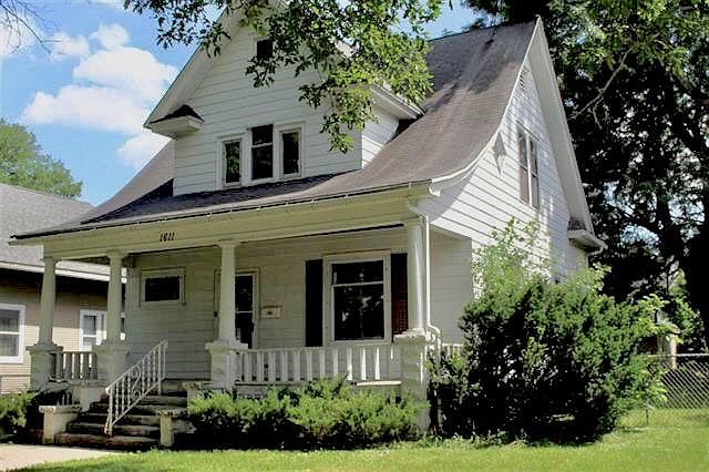 1st image of 1611 8th Ave