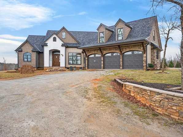 101 Moccasin Way, Landrum, SC 29356