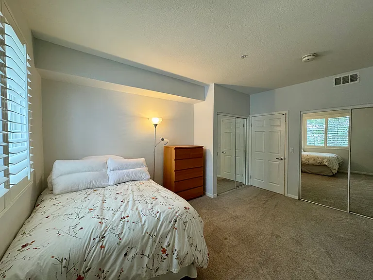 160 S Hudson Ave #211 — Photo 10