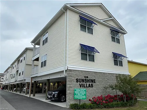 1218 W Ocean View Ave #J Photo 1