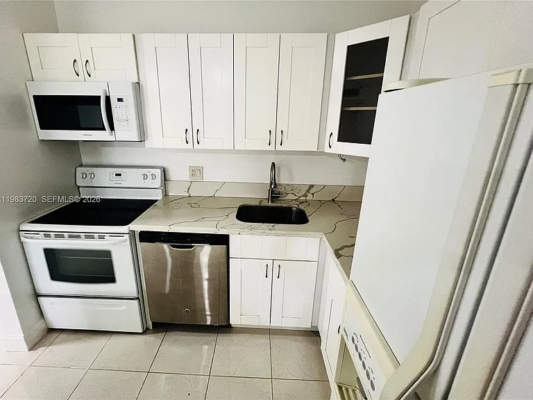 9743 W McNab Rd #209 — Photo 9