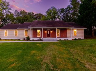 2247 Honeysuckle Ln, Sumter, SC 29150