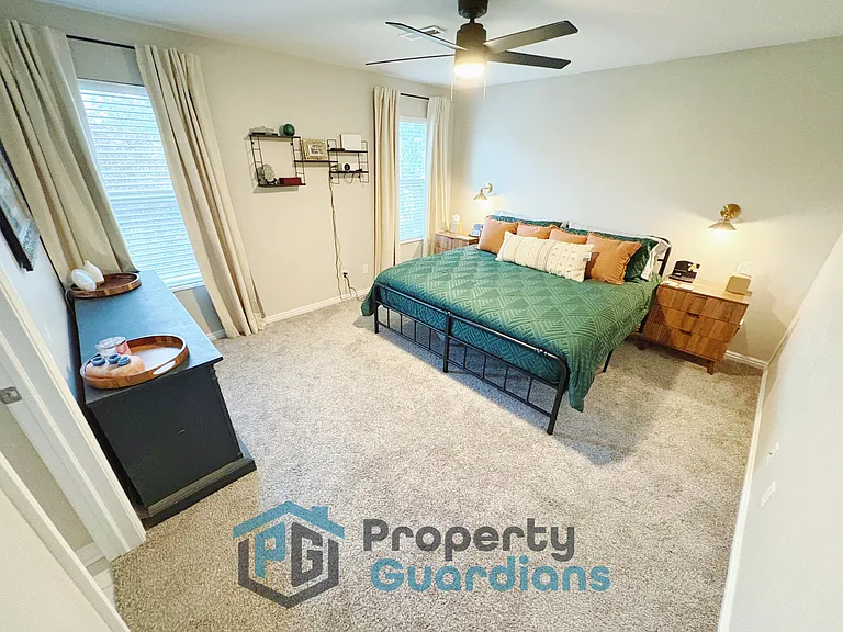 1877 N Bountiful Way — Photo 5