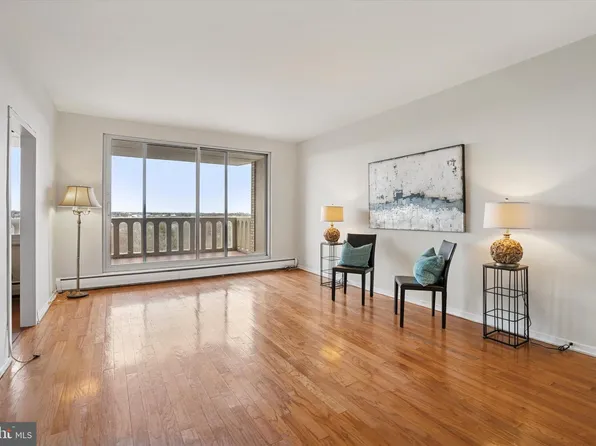 191 Presidential Blvd Penthouse R1029, Bala Cynwyd, PA 19004