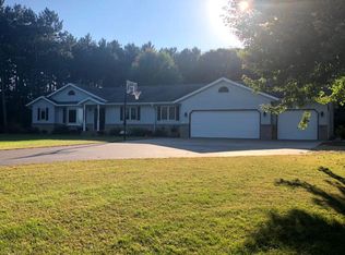 N9471 McIntosh Rd, Melrose, WI 54642