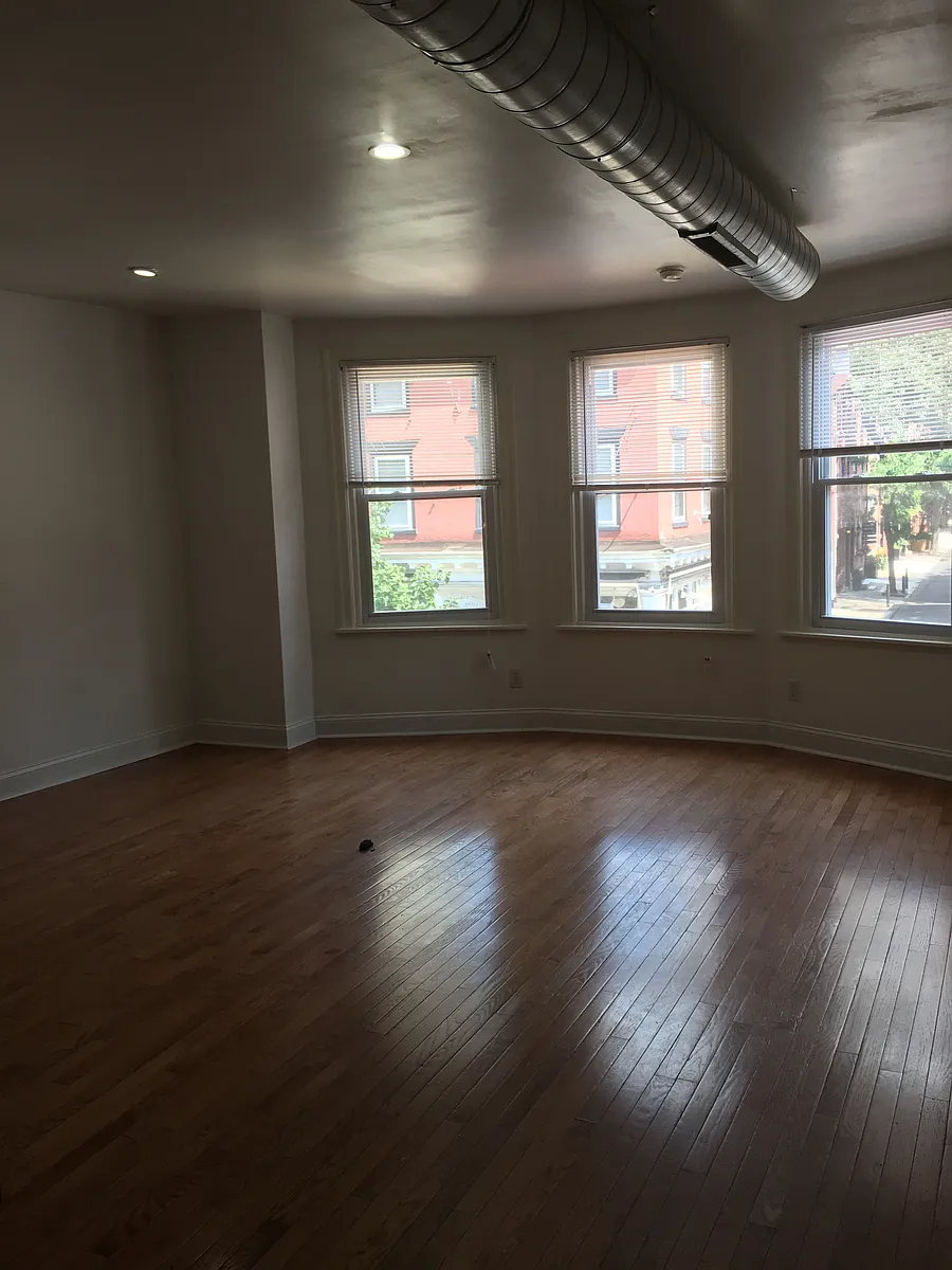 Building Photo - 262 S 20th St #2