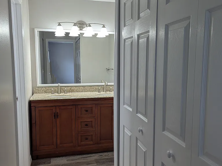 9209 Seminole Blvd #200 — Photo 20