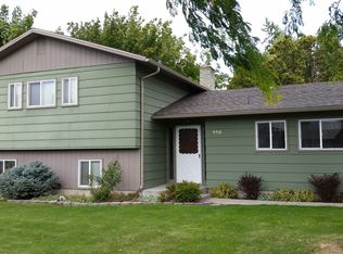 950 Idlewood Dr, Baker City, OR 97814