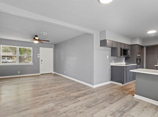 121 Roma Dr, Garland, TX 75041