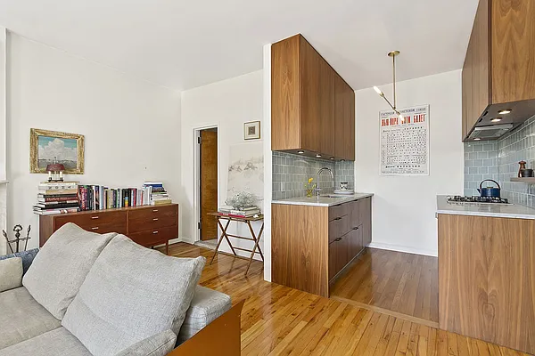 Sold by Stribling | media 12