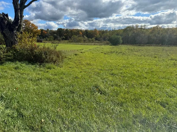 23591 Gravel Run Rd, Saegertown, PA 16433