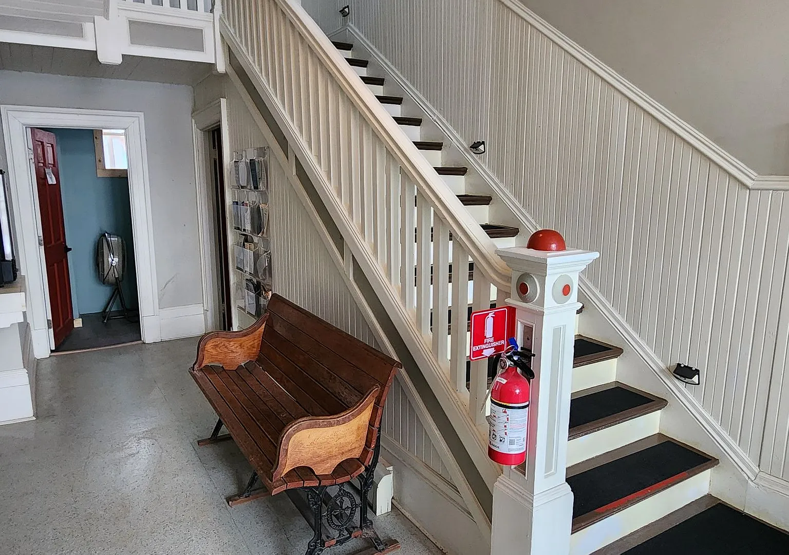 The Village Inn at One Bank Street — Photo 4