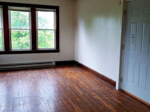 3rd image of 1517 Columbus Ave APT 7