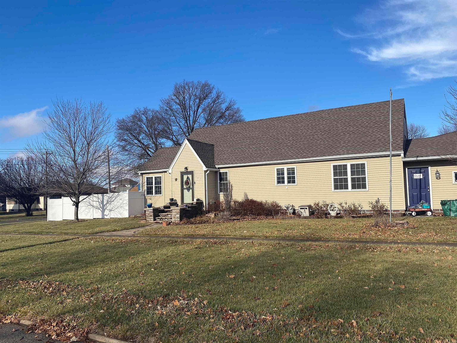 807 Clark St, Dysart, IA 52224 Zillow