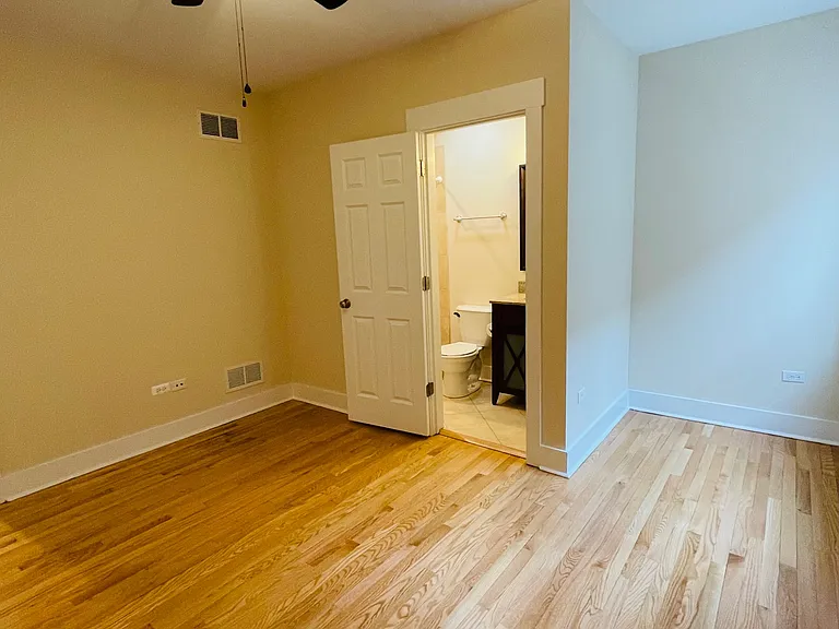 7408 N Hoyne Ave #3 — Photo 17