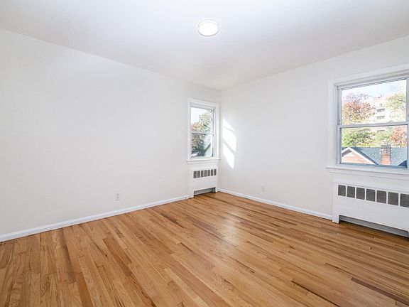 5th image of 7 Yonkers Ter #B