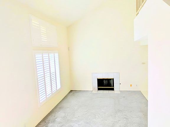 5th image of 9537 Cortada St