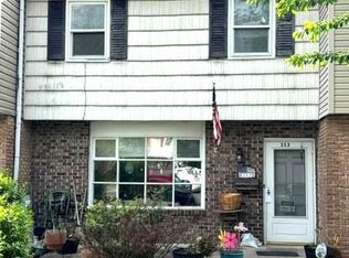 353 Washington St, Pennsburg, PA 18073