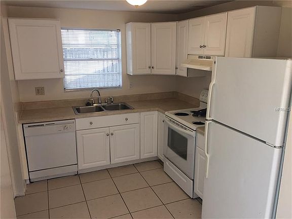 2nd image of 8903 Shandwick Ct