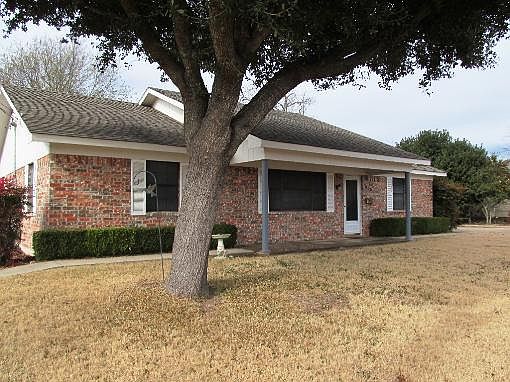 1st image of 602 S Post Oak St