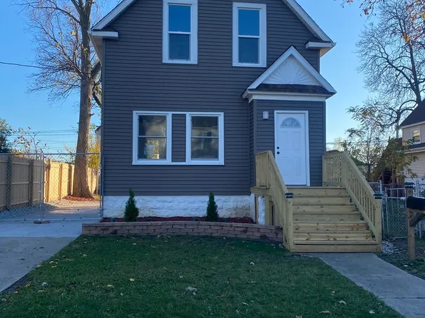 40 Forest Ave, Chicago Heights, IL 60411