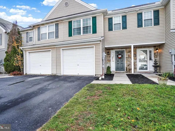 340 Fisher Dr, York, PA 17404