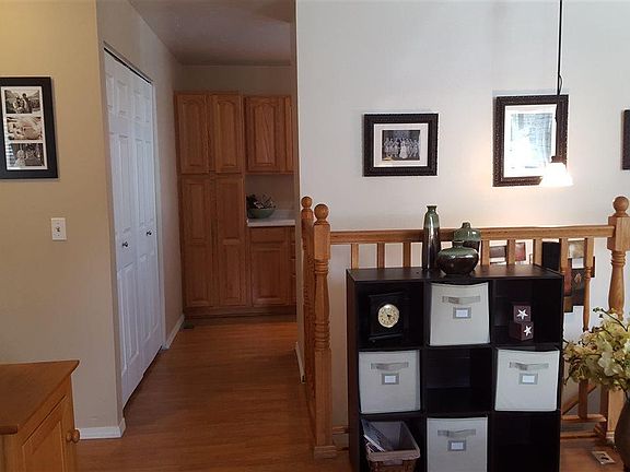 4th image of 6011 Sunview Dr