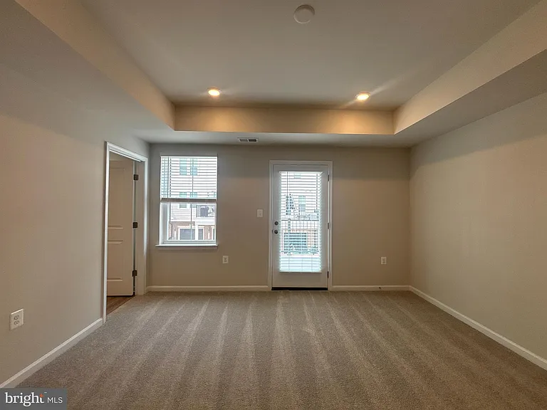 42635 Darala Dr — Photo 13