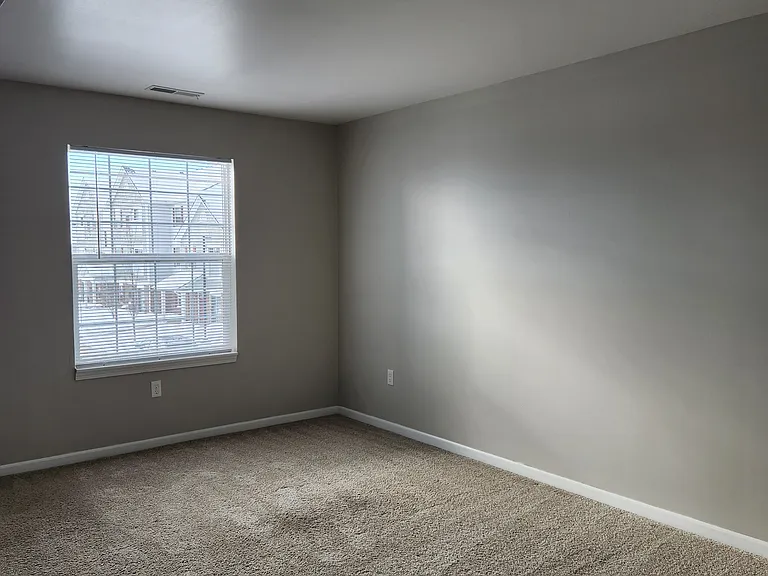 Abbey Ridge Apartment Homes — Photo 96