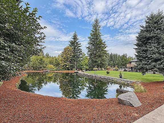5th image of 23915 NE Dole Valley Rd