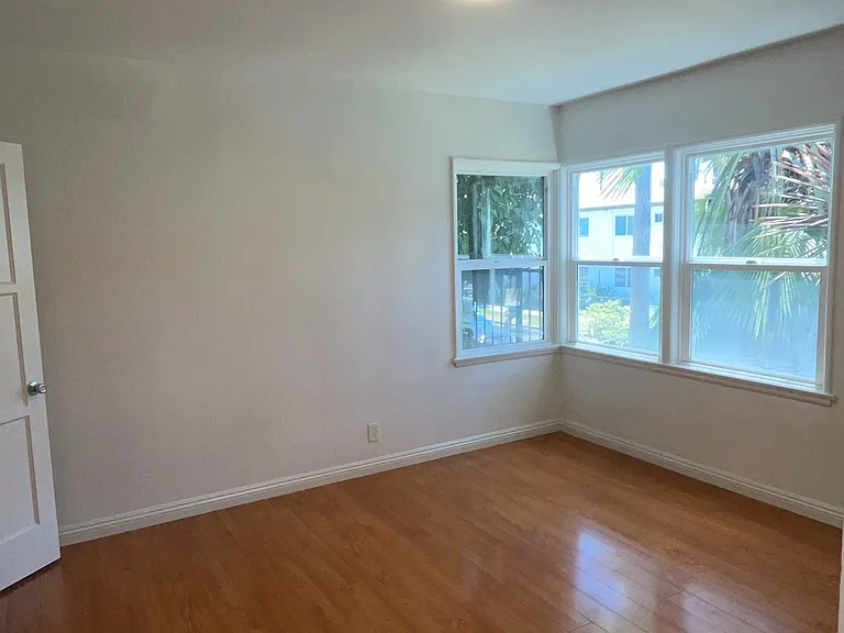 8017 Selma Ave — Photo 21