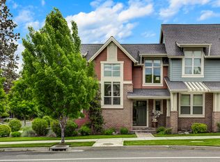 2499 NW Crossing Dr, Bend, OR 97703