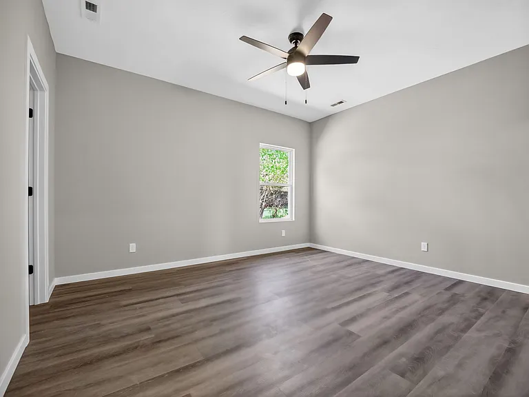 43 Whitley Ln — Photo 13