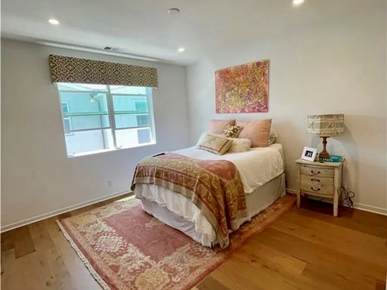 1211 Winslow Dr — Photo 9