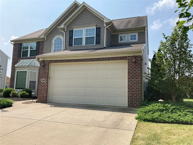 2379 Wheatland Cir — Photo 3