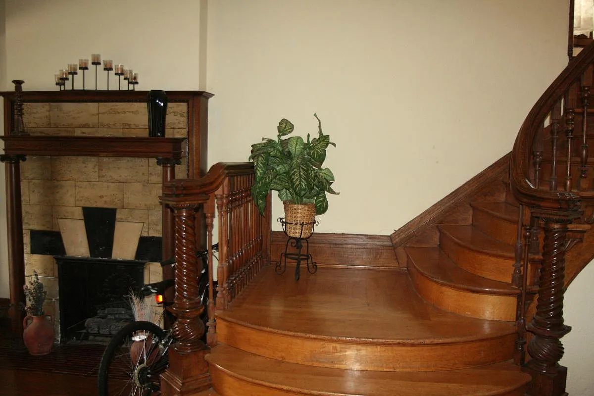 1 bed, 1100 sqft, $925 — Photo 4