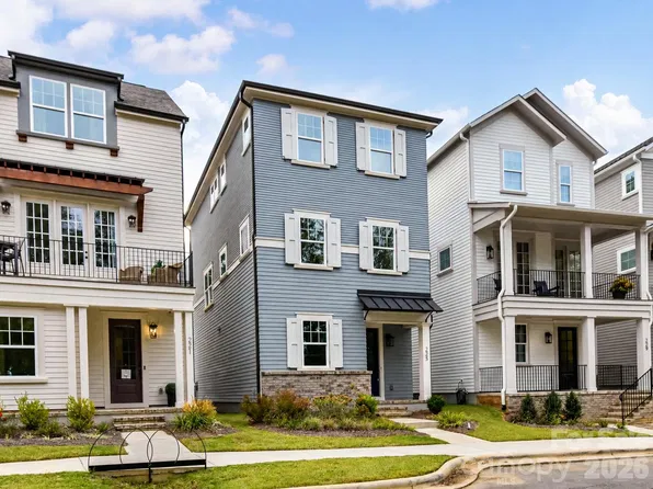 225 Davidson Gateway Dr, Davidson, NC 28036